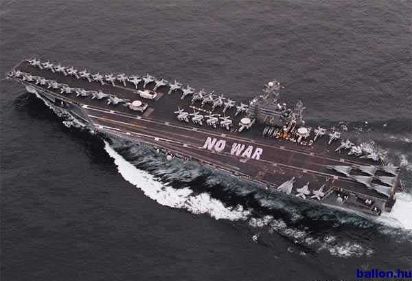 NO WAR - Ne h&aacute;bor&uacute;zz!