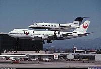 Lehet, hogy k&ouml;zel vannak?